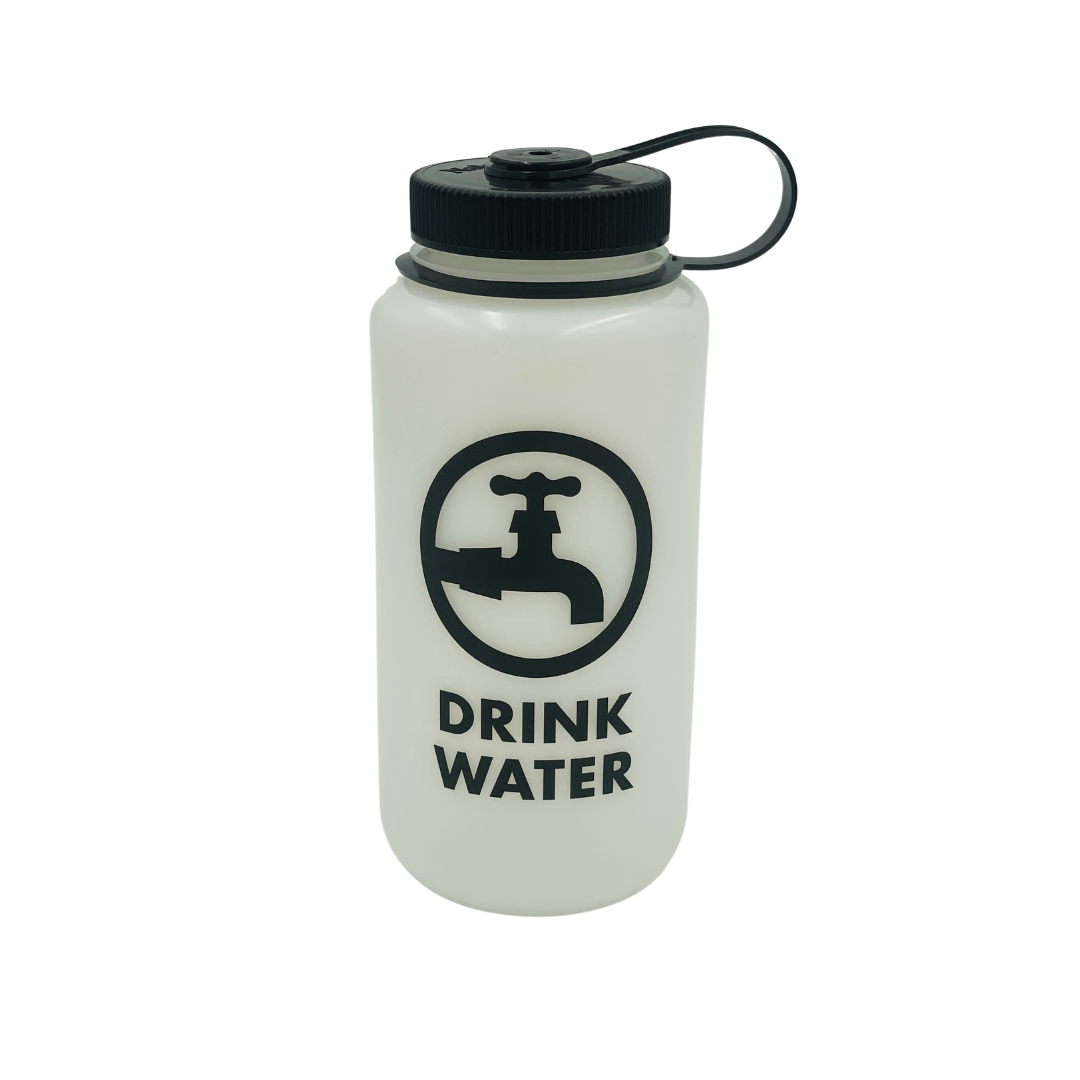 https://www.wedrinkwater.com/cdn/shop/products/DW.BlackOGLogo.Nalgene.png?v=1657399179